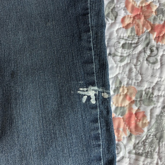 Levi’s Denizen skinny dark denim jeans - Picture 5 of 8